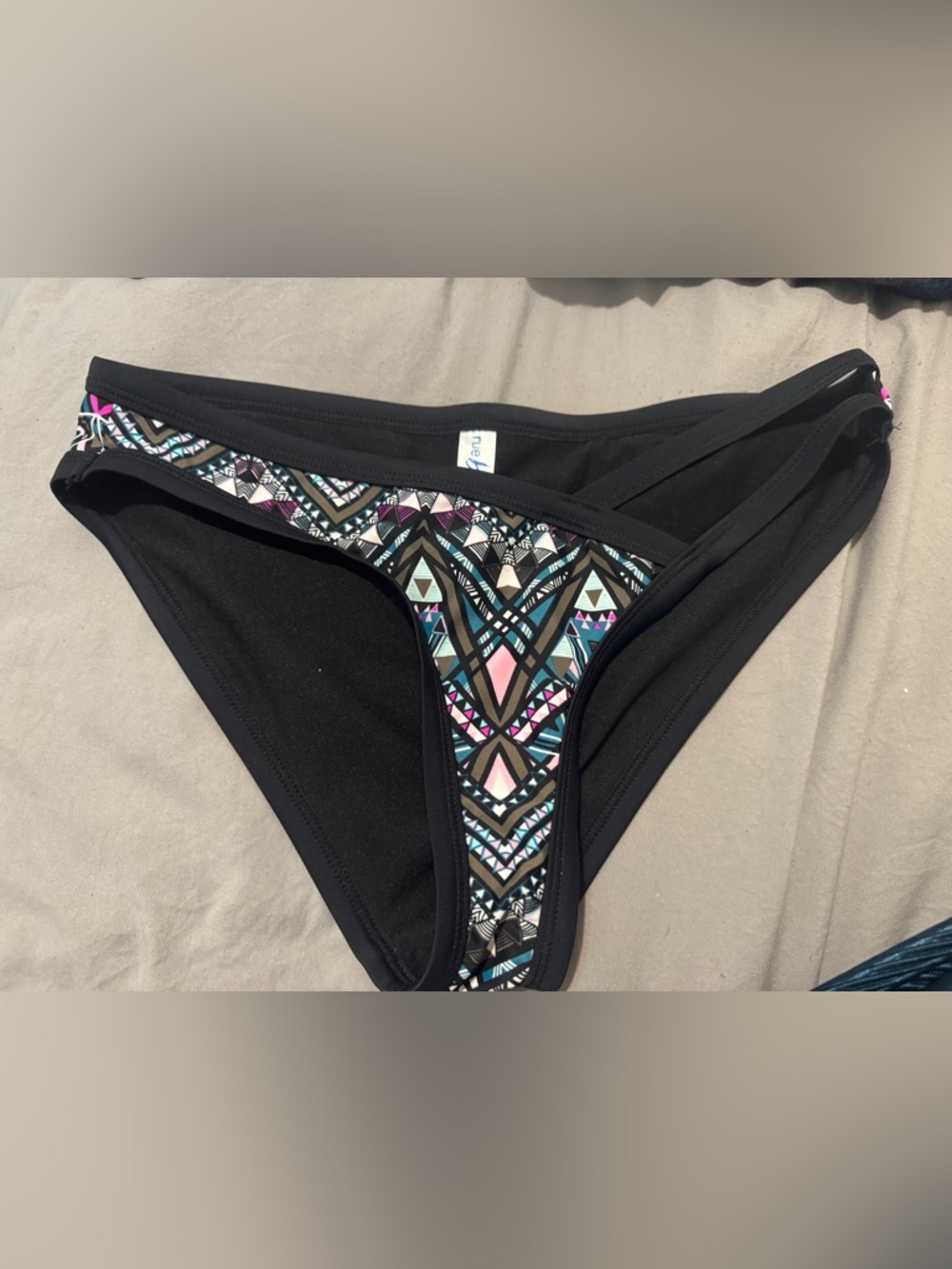 geometrical bikini bottoms